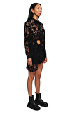 Resim Siyah Çiçek Desenli Asimetrik Kesim Transparan Gömlek
