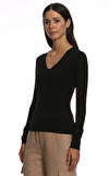 Resim Siyah Uzun Kol V Yaka İpek Karışımlı Bluz