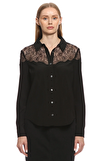 Resim Siyah Dantelli İpek Gömlek