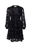 Resim Siyah Dantelli Uzun Kol Dik Yaka Mini Boy Elbise