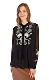 Resim Siyah Çiçek Desenli Uzun Kol Hakim Yaka Gömlek
