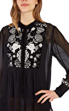 Resim Siyah Çiçek Desenli Uzun Kol Hakim Yaka Gömlek